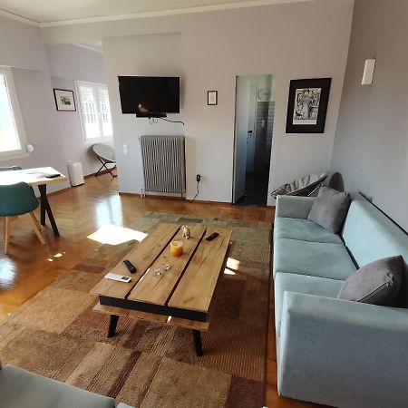 Penthouse Spacious W Super Wifi & Terrace, 2 Min From Metro Athens Exterior photo