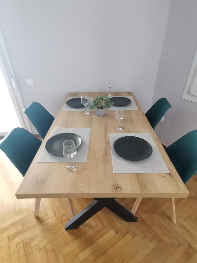 Penthouse Spacious W Super Wifi & Terrace, 2 Min From Metro Athens Exterior photo