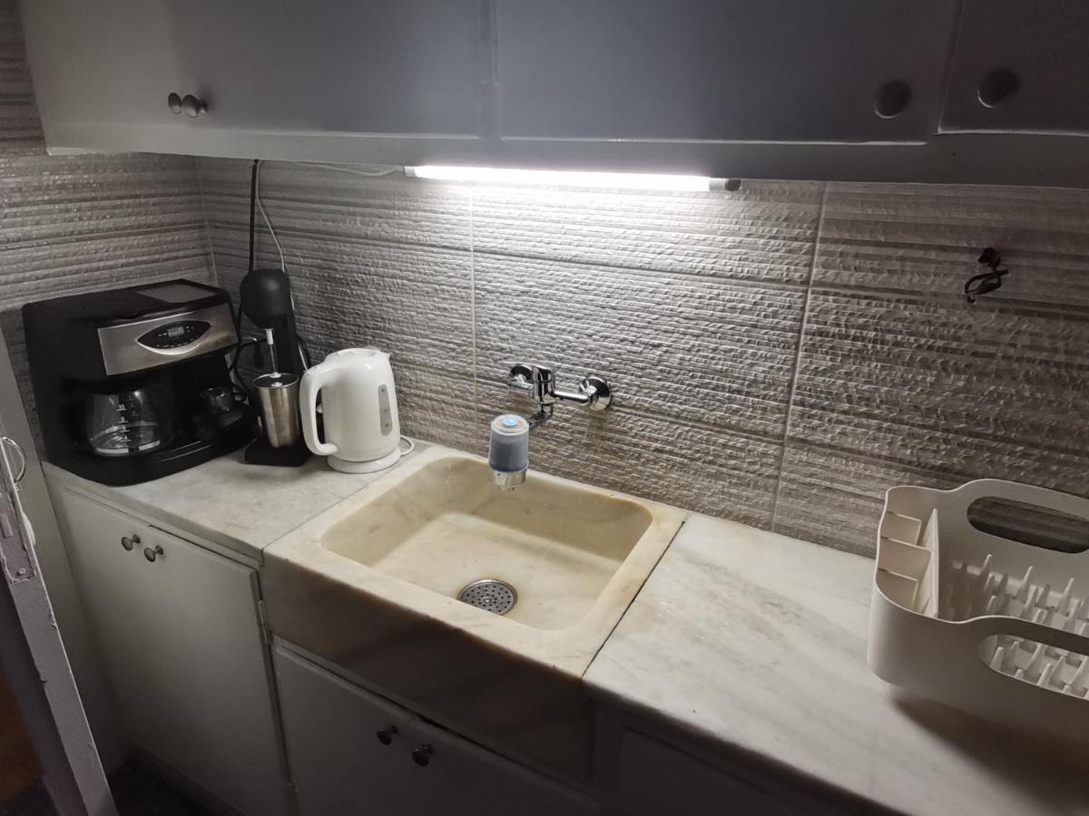 Penthouse Spacious W Super Wifi & Terrace, 2 Min From Metro Athens Exterior photo